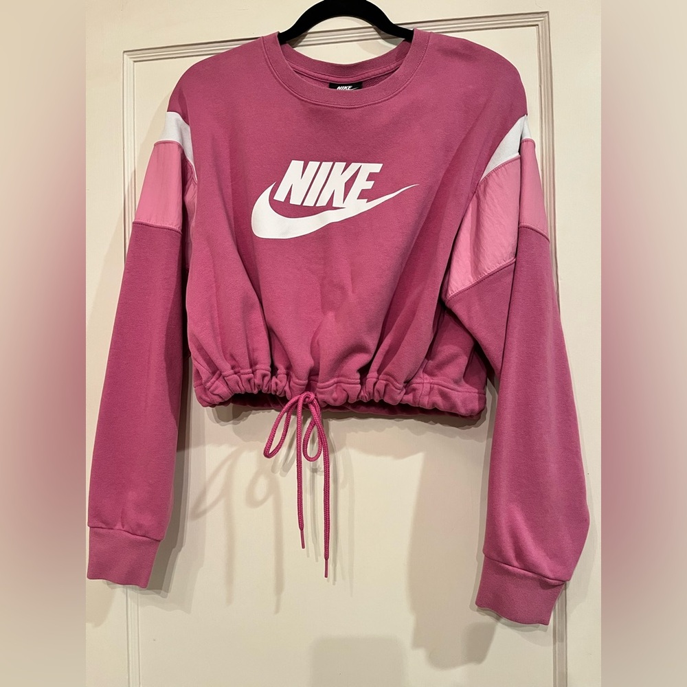 Nike Fuchsia Pullover Top
